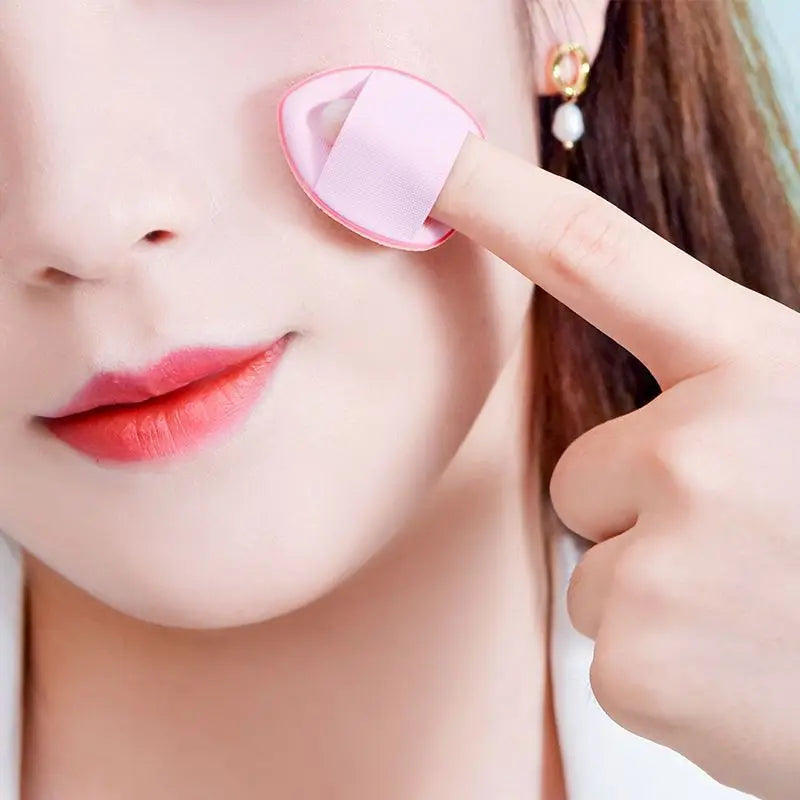 Mini Finger Makeup Sponges for Precise Concealer Application - 2